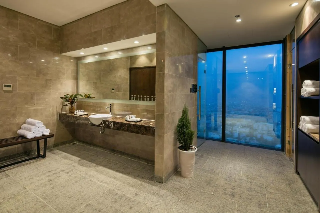 Luxury Apartment With Ocean View - 1 Minute To Beach Da Nang