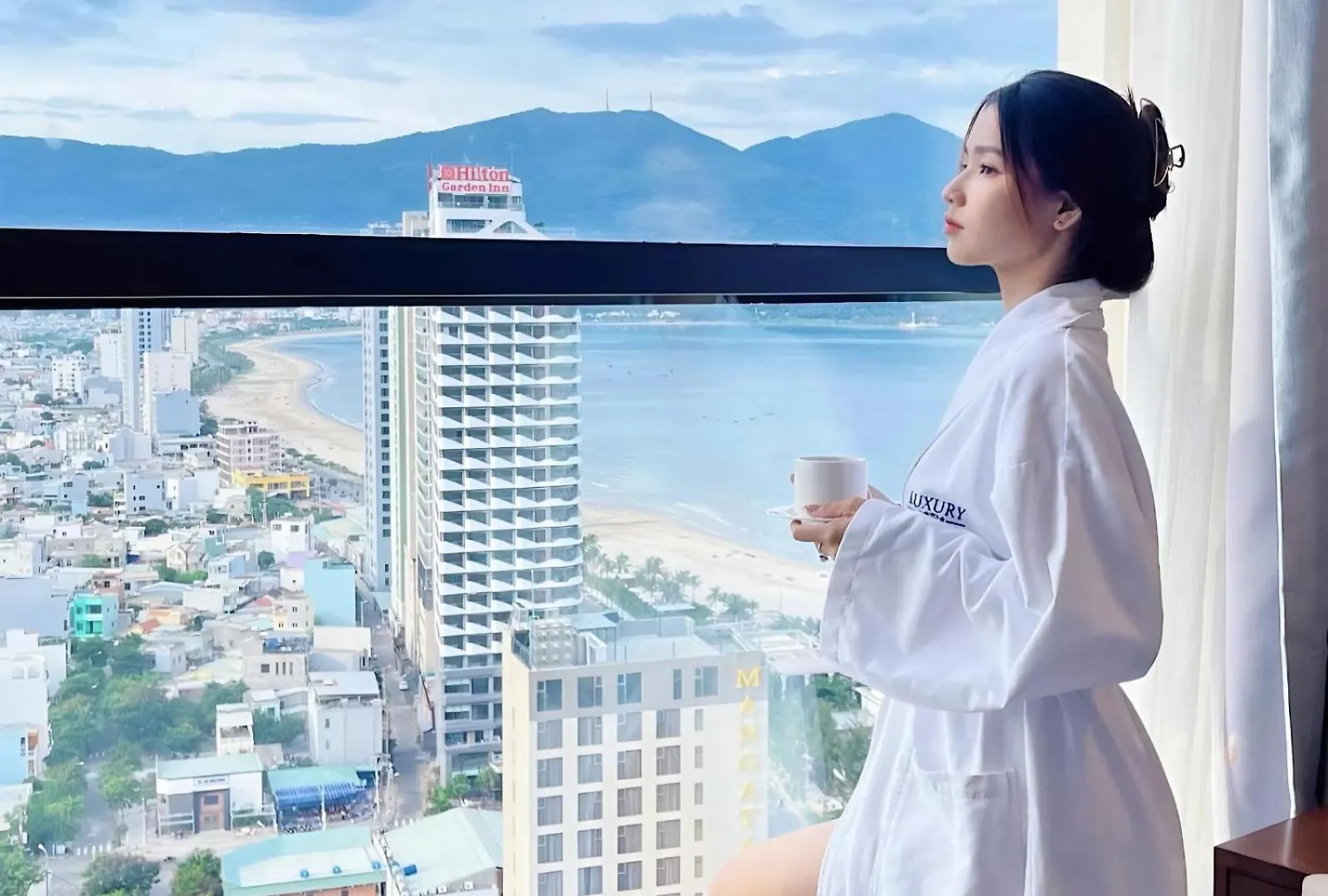 Luxury Apartment With Ocean View - 1 Minute To Beach Da Nang Vietnam